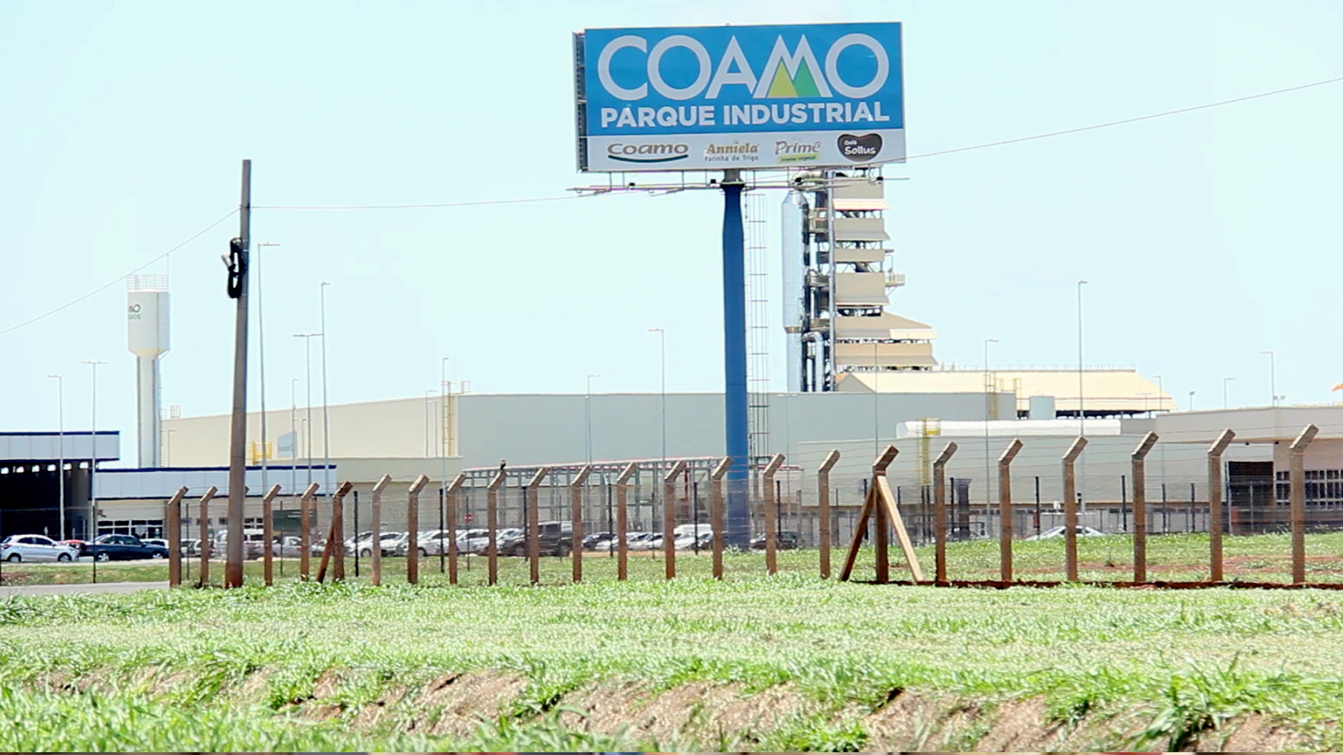 Brasília do Sul's soy is also linked to European consumers through Coamo Agroindustrial Cooperativa, a major grain and vegetable oil producer in southern Brazil with over 29,000 members © Earthsight / De Olho nos Ruralistas